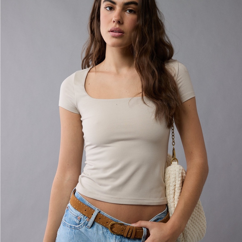 American Eagle Outfitters Women’s Short Sleeve Tee